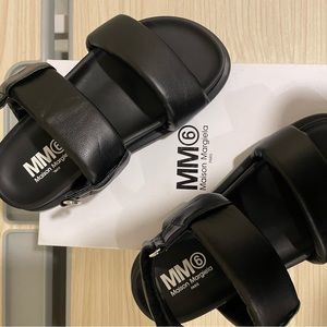 Barley worn, wonderful condition Maison Margiela sandals size 32(1 us)